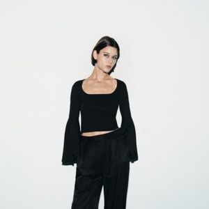 NWT, ZARA SQUARE NECK TOP, L